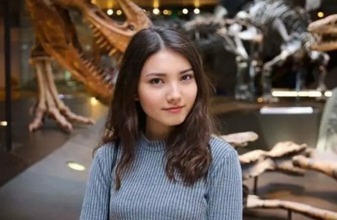 Maria Zhang: Net Worth, Wiki, Bio, Age, Height, Actress, Family, Boyfriend 2023 - networth, wiki, biography