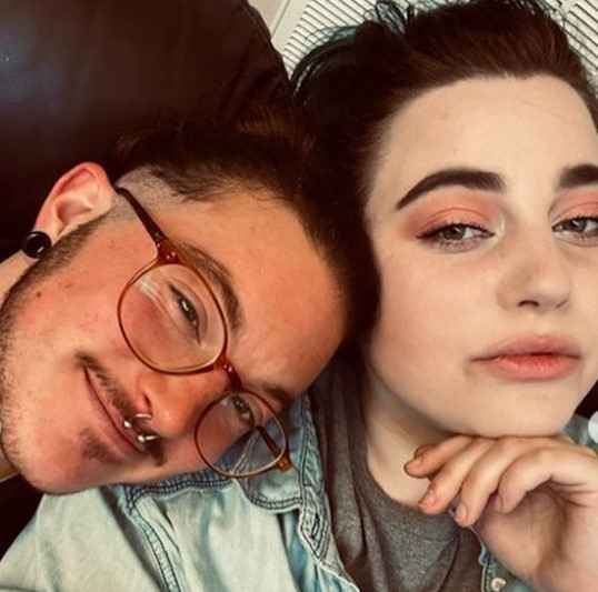 Elliot Capella Bio, Before, Partner, Age, Survive the Raft - networth, wiki, biography