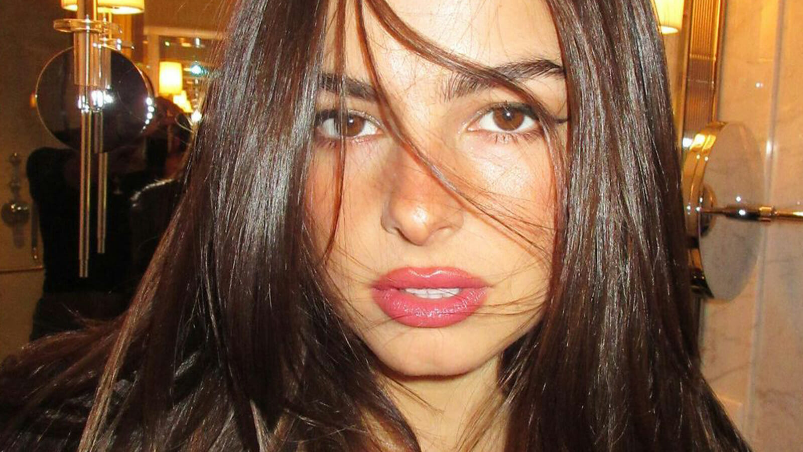 Fans think Addison Rae is releasing new music after countdown appears on website 2023 - networth, wiki, biography