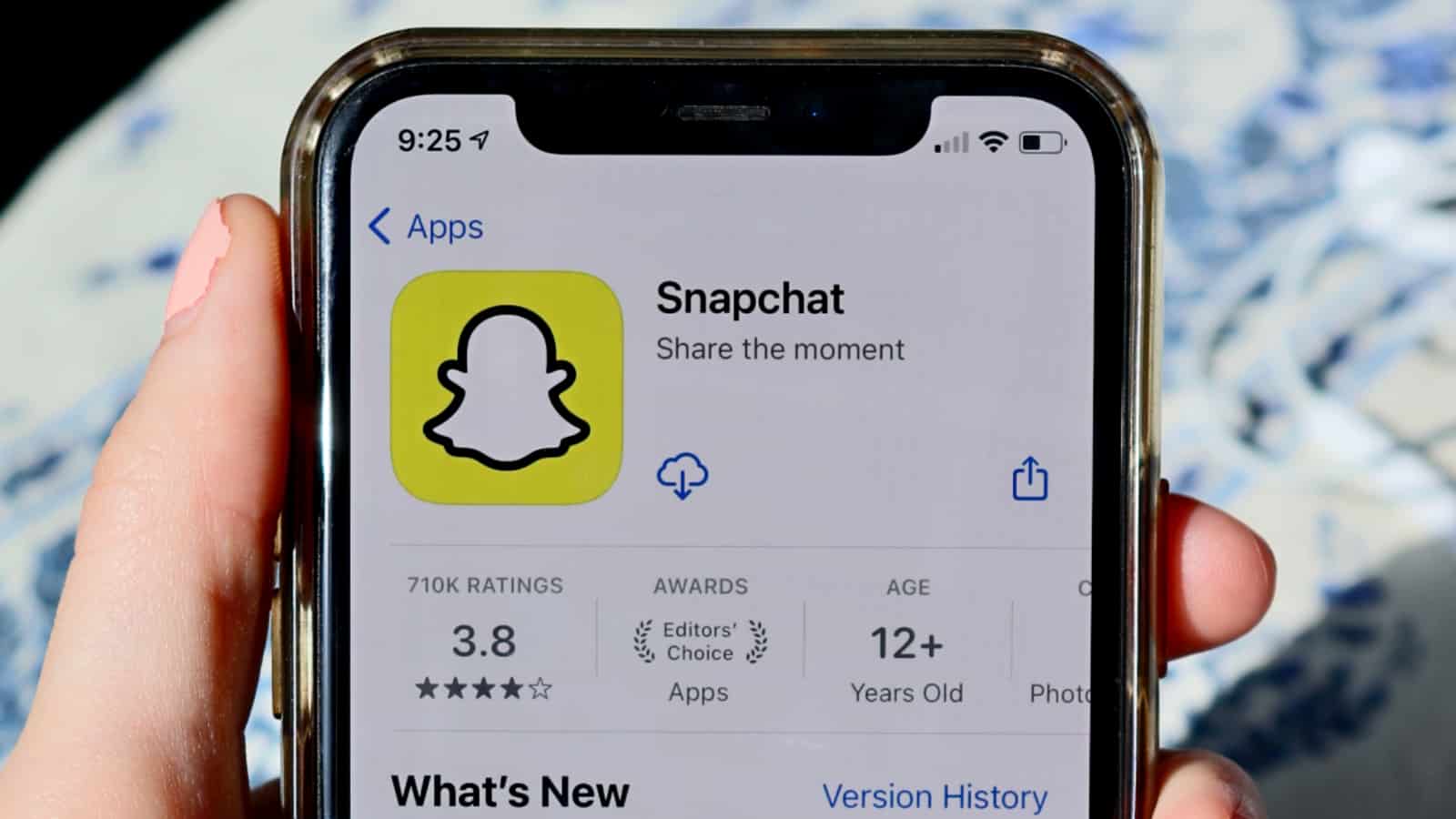 How to see mutual friends on Snapchat 2023 - networth, wiki, biography
