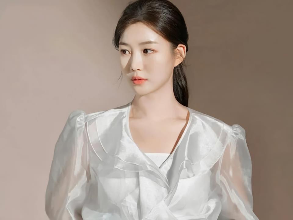 Lee Da In là ai? Sự nghiệp người yêu tai tiếng của Lee Seung Gi 2023 - networth, wiki, biography