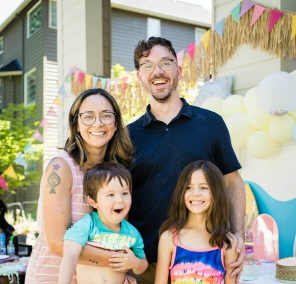 Liz Marek Bio, Married, Parents, Net Worth, Is It Cake, Too? - networth, wiki, biography