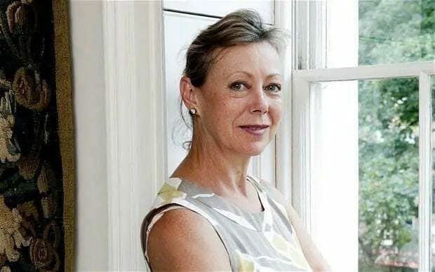 Jenny Agutter: Net Worth, Wiki, Bio, Height, Weight, Husband, Family 2023 - networth, wiki, biography