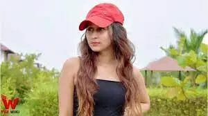 Vaibhavi Mahajan: Net Worth, Wiki, Bio, Age, Family, Boyfriend, Parents, Height 2023 - networth, wiki, biography