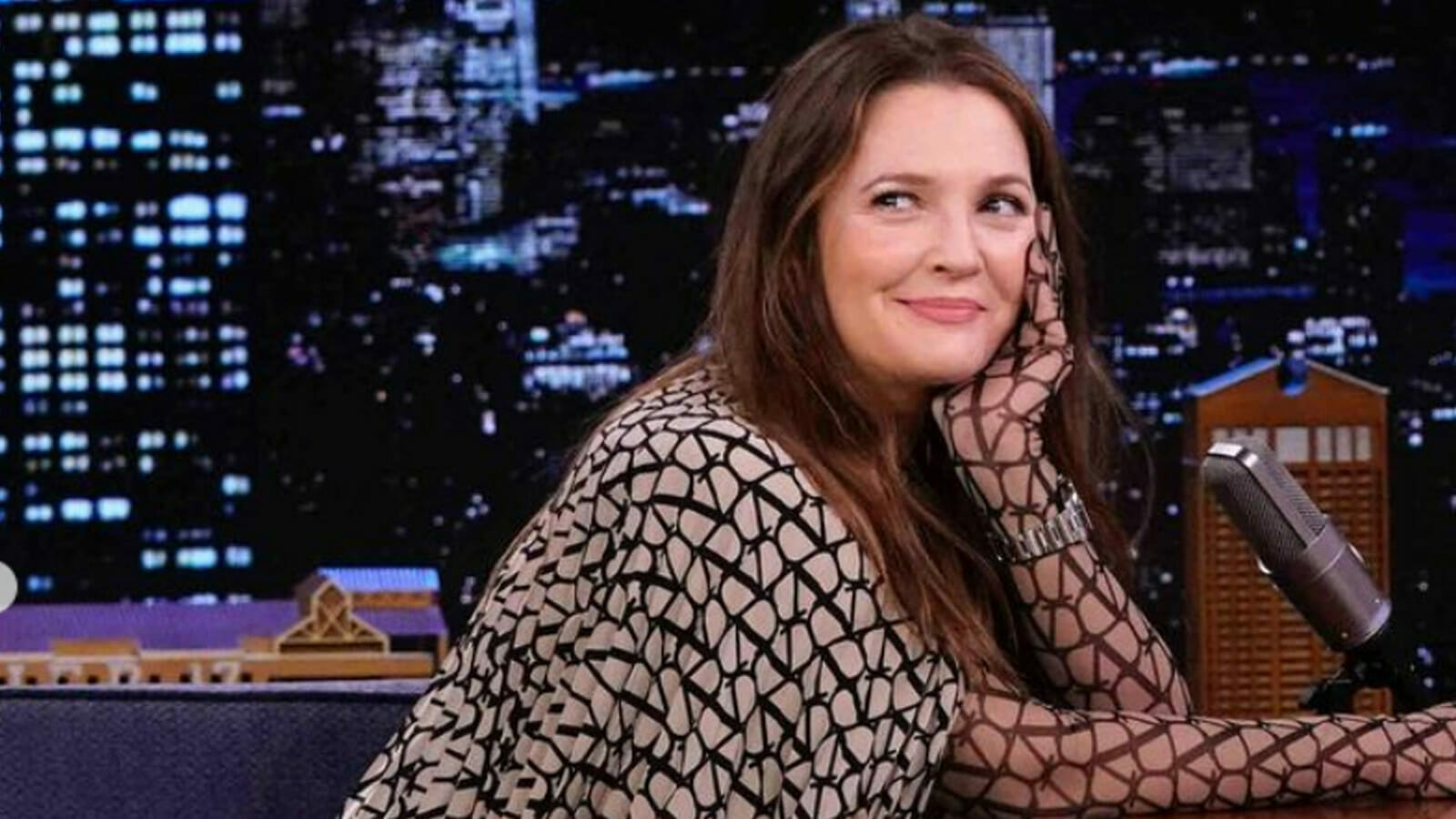 Drew Barrymore postpones talk show return after backlash from writers 2023 - networth, wiki, biography