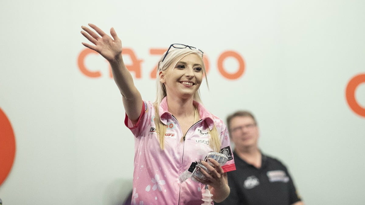 Fallon Sherrock 9 Darter Video Shows hits first nine-darter by a woman 2023 - networth, wiki, biography