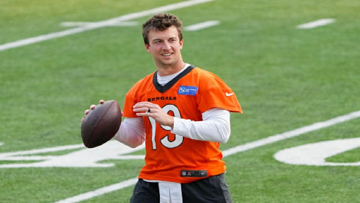 Jets sign veteran Siemian to their practice squad 2023 - networth, wiki, biography