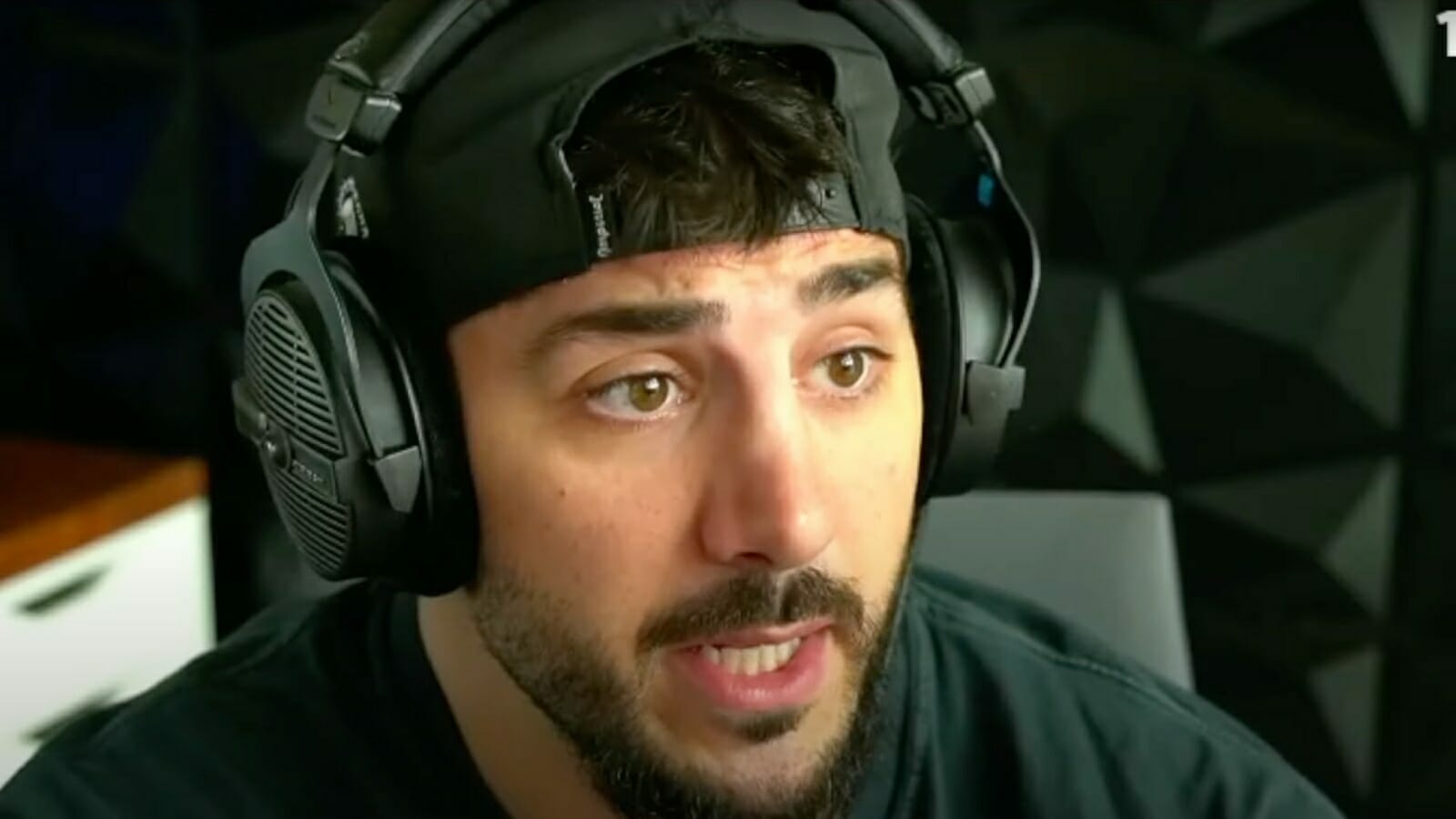 NICKMERCS explains the unexpected drop in Twitch streams 2023 - networth, wiki, biography