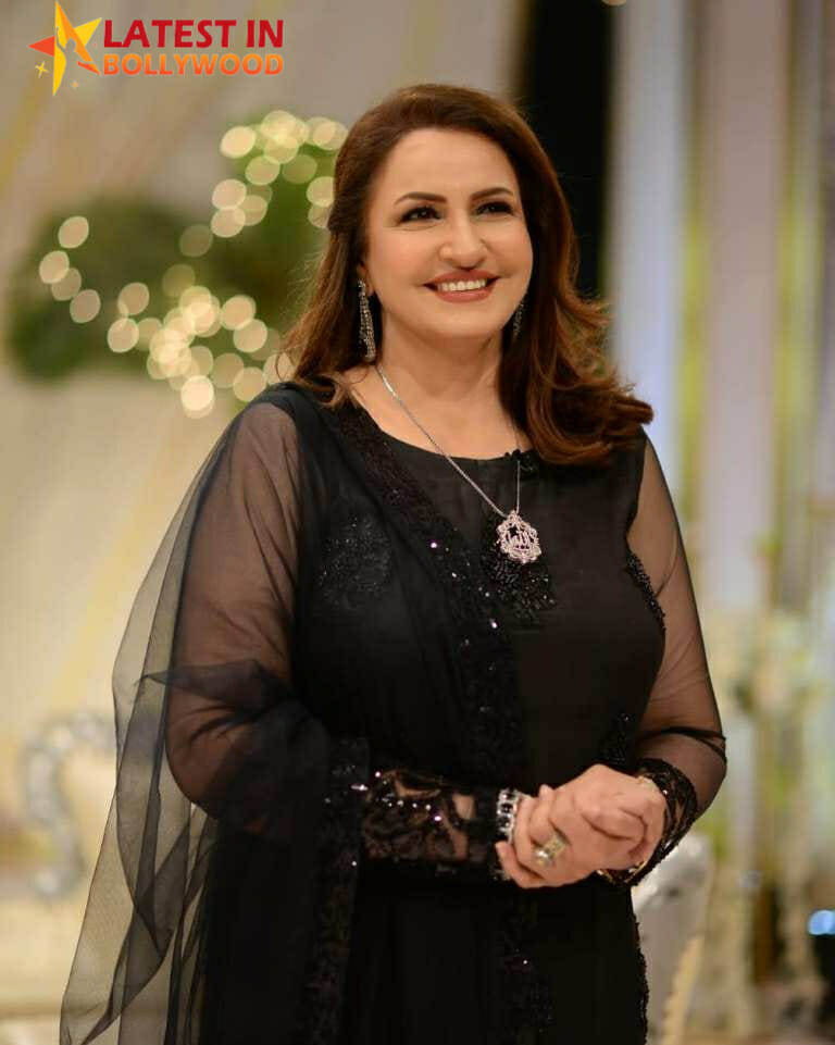 Saba Faisal Son Name, Daughter Name, Children, Husband Name, Parents, Siblings, Net Worth and Instagram - networth, wiki, biography