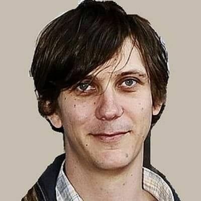 Sam Skarsgård- Wiki, Age, Height, Ethnicity, Net Worth 2023 - networth, wiki, biography