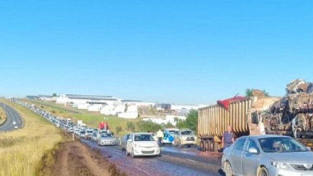 Accident N14 Today: 1 killed in collision between two trucks near Diepsloot 2023 - networth, wiki, biography