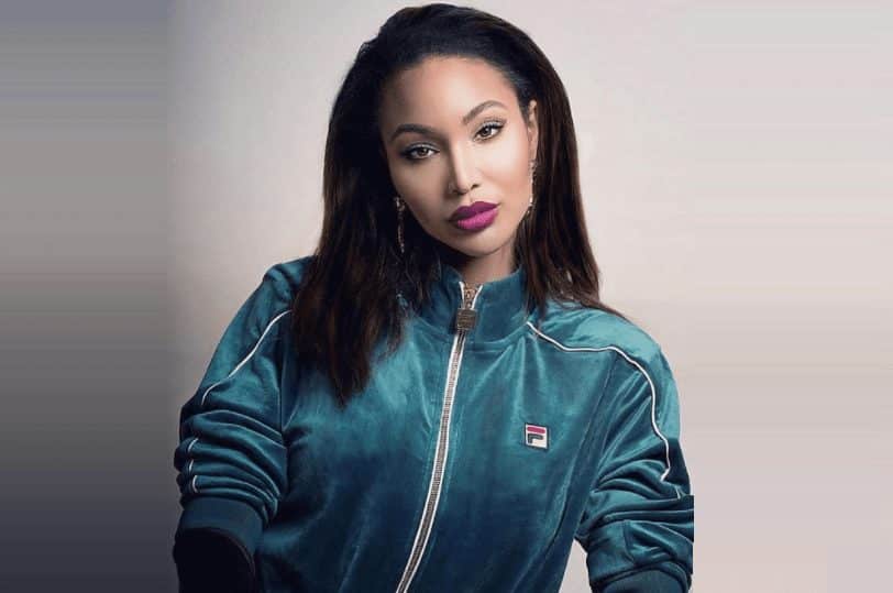 Bella Davis: Wiki (Model), Bio, Age, Family, Boyfriend, Career, Net worth 2023 - networth, wiki, biography