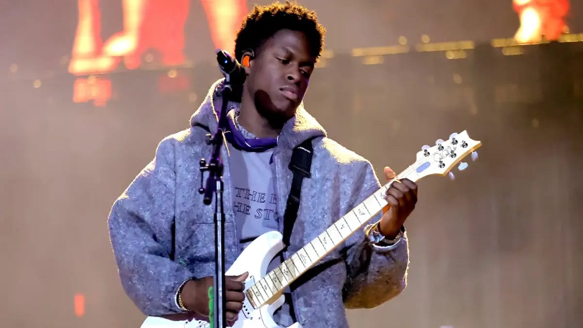 Daniel Caesar Controversy: Addresses His Past Comments Ahead of His New Album 2023 - networth, wiki, biography