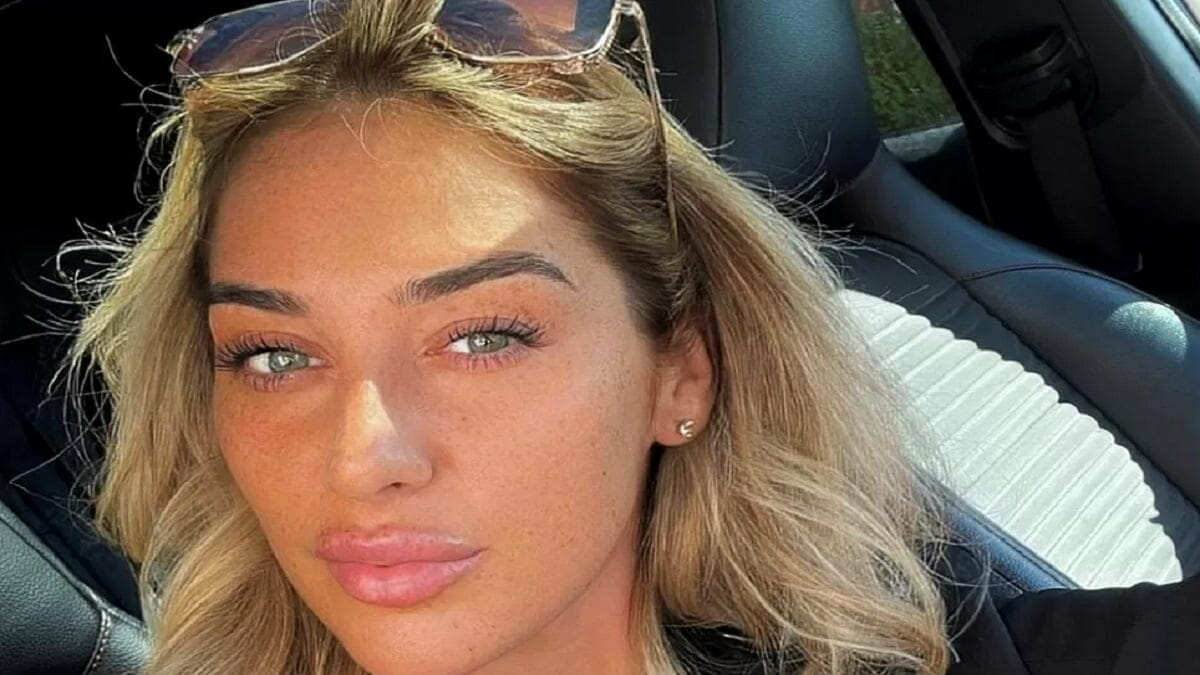 Elle Edwards Parents: Meet Her Father Tim Edwards and Mother Gaynor 2023 - networth, wiki, biography