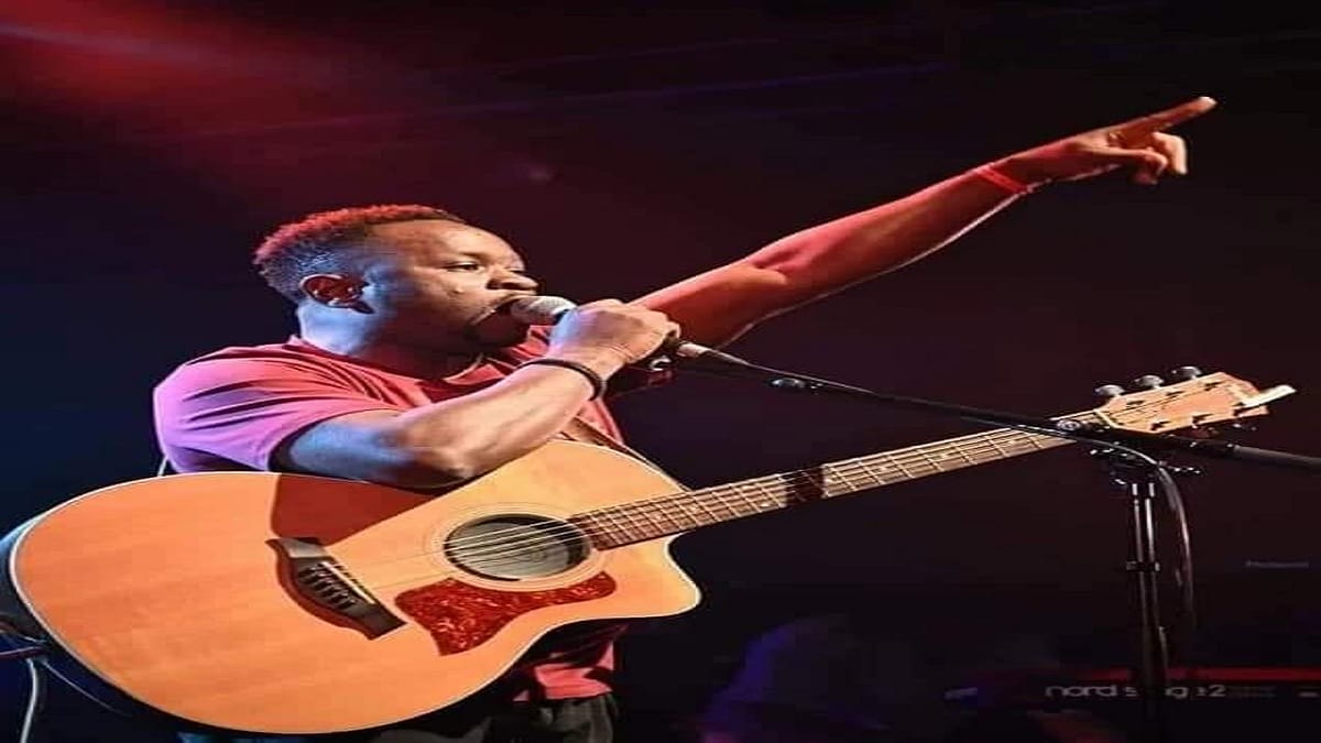 International Popstar MOS-B Died after Suffering Cardiac arrest 2023 - networth, wiki, biography