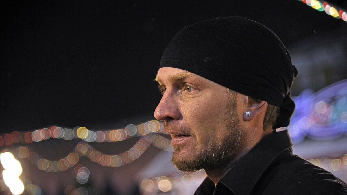 Is Roman Kostomarov Dead or Alive? Russian Ice Skater Critical Condition 2023 - networth, wiki, biography