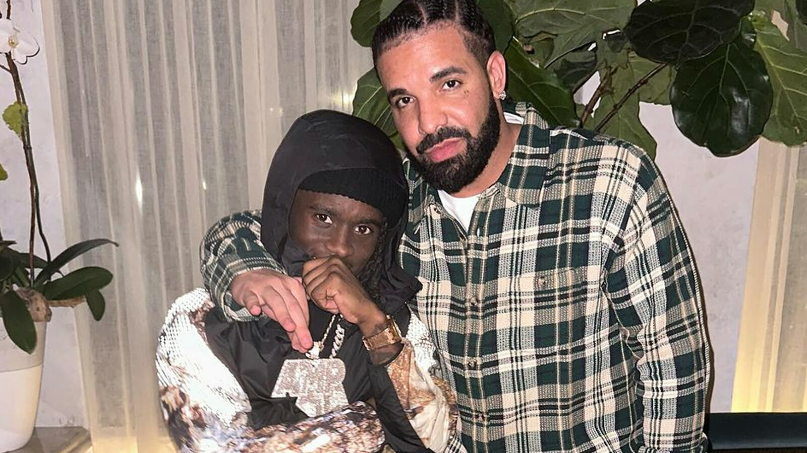 Kai Cenat lost it after Drake FaceTimed him during his album release Twitch stream 2023 - networth, wiki, biography