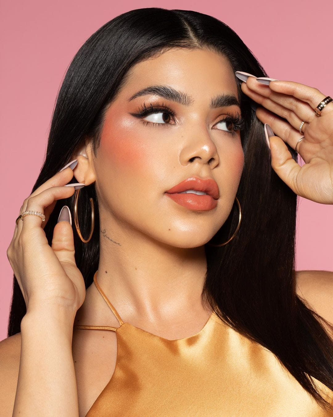 Kenia Os Wikipedia, Age, Height, Education, Family, Husband, Net Worth, Biography & More 2023 - networth, wiki, biography