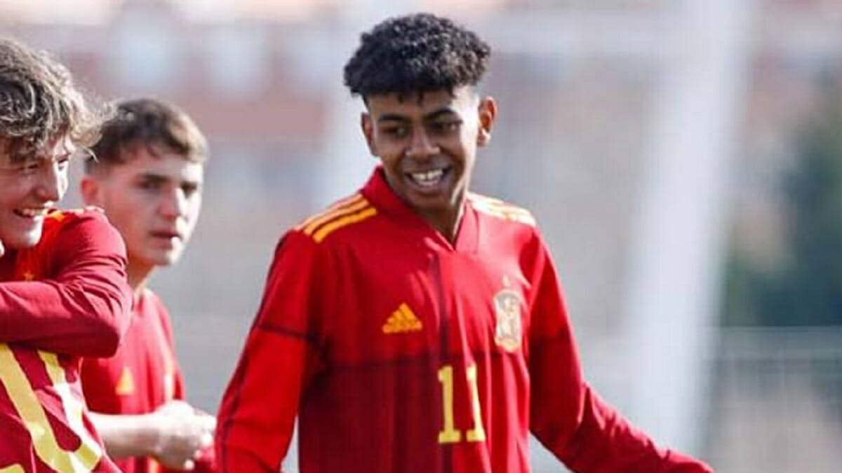 Lamine Yamal Parents: Footballer Family and Ethnicity 2023 - networth, wiki, biography