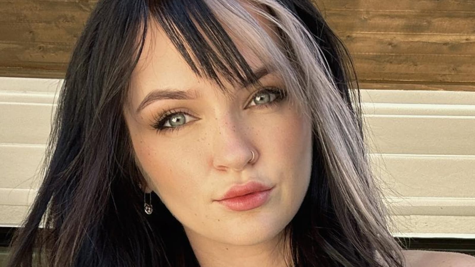 PeachJars warned fans that they would be kicked out of TwitchCon if they asked for feet photos 2023 - networth, wiki, biography