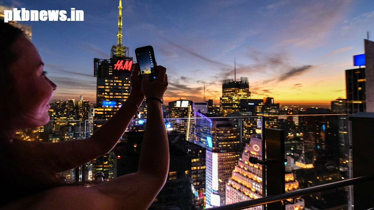 Who was Elizabeth Gaglewski? 46, jumps to his death from rooftop bar in Times Square 2023 - networth, wiki, biography