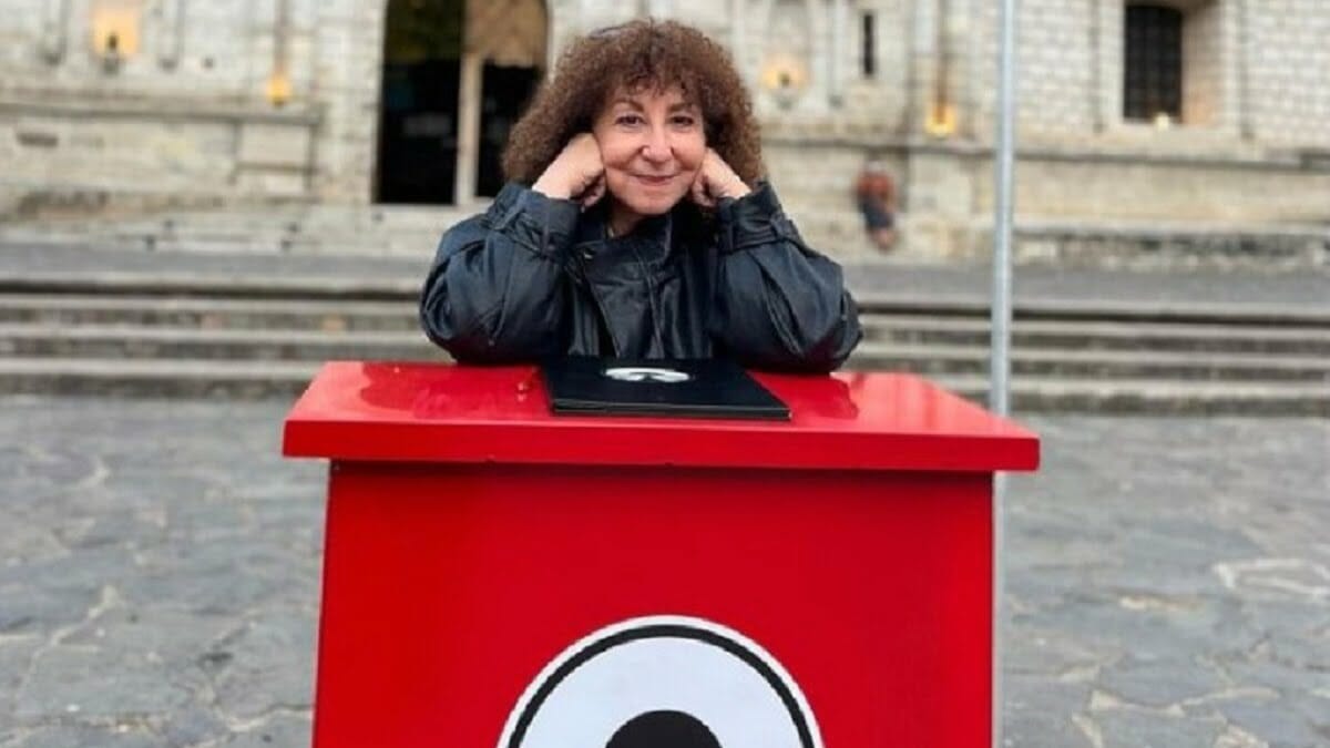 Why did Mona Segall Resigned from MediaPro Trust? 2023 - networth, wiki, biography