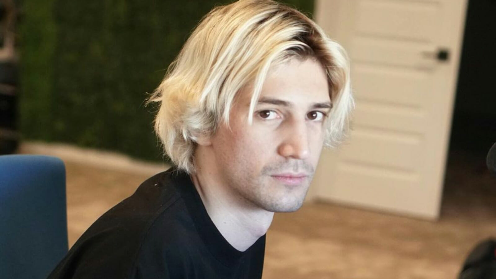 xQc admits it “may never” get over its “disastrous” lawsuit with Adept 2023 - networth, wiki, biography