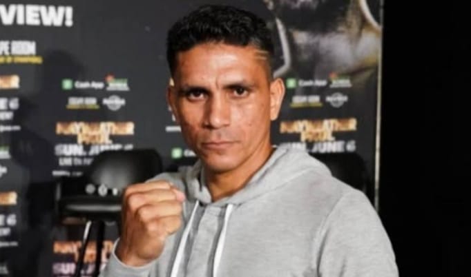 Dervin Colina: Wiki, Bio, Age, Height, Boxer, Nationality, Wife, Net Worth 2023 - networth, wiki, biography