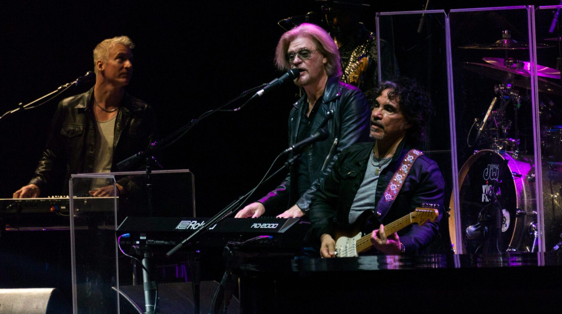 Hall & Oates shocked fans with the lawsuit and ban 2023 - networth, wiki, biography