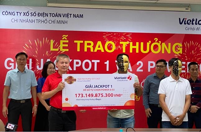 Hot! Tấm vé Vietlott trúng độc đắc hơn 96 tỷ đồng phát hành ở TP.HCM 2023 - networth, wiki, biography