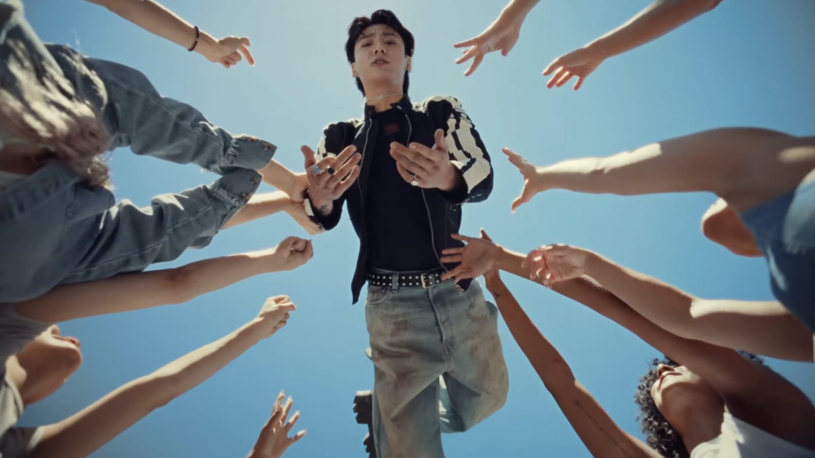 Jungkook invites Justin Timberlake for new remix and fans call it a “huge hit” 2023 - networth, wiki, biography