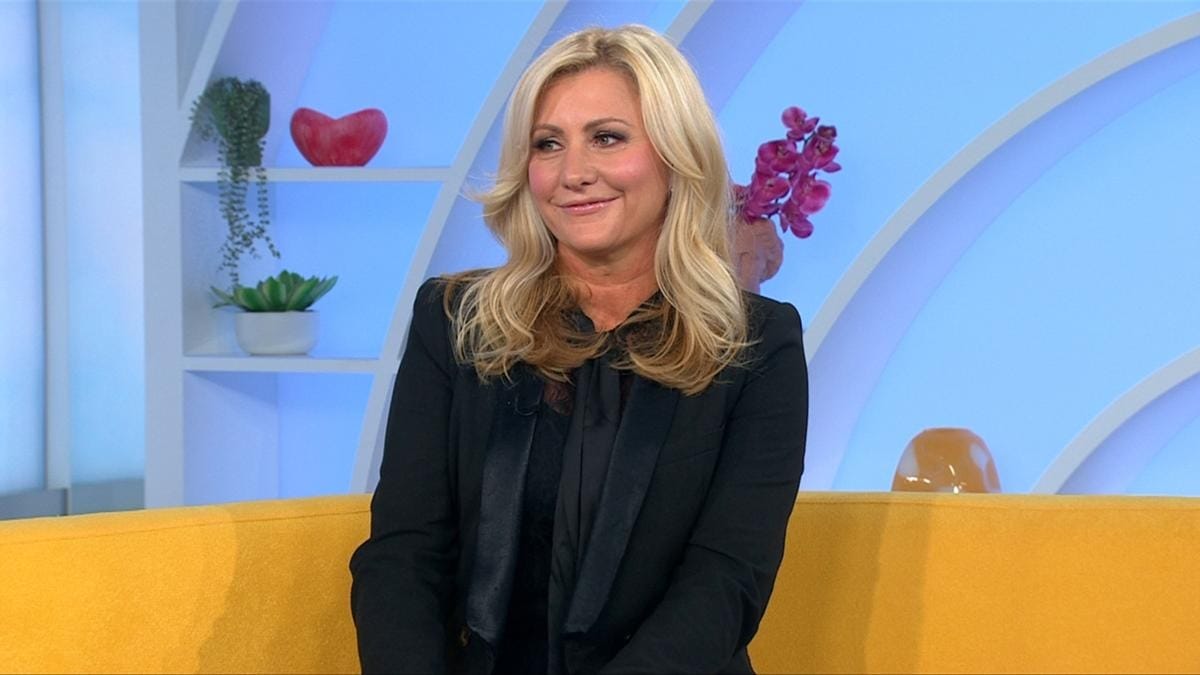 What happened to Karen Ledbury? Discovered family tragedy by text sent while live on air 2023 - networth, wiki, biography