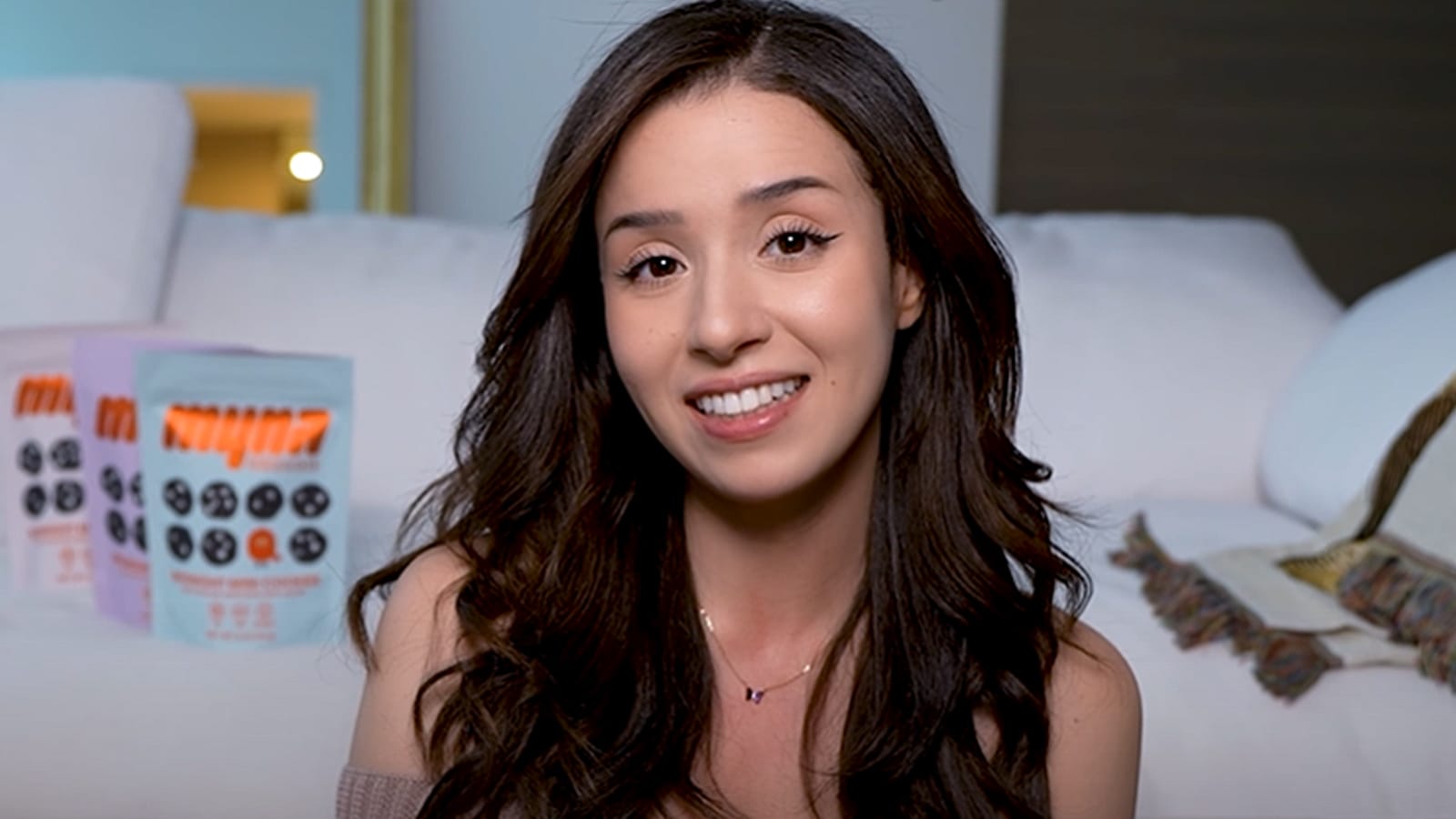 Pokimane vows to do “better” after trying to “get revenge on others” over the cookie drama 2023 - networth, wiki, biography