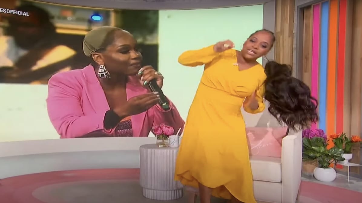 Sherri Shepherd’s Wigs Falls Off On Live Tv: How Wig’s Fall From His Head? 2023 - networth, wiki, biography