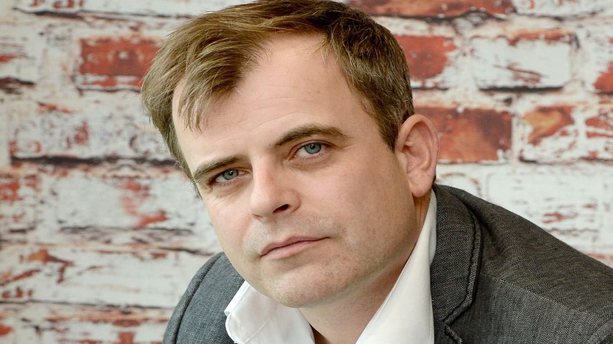 Simon Gregson Illness: English actor Heath Update 2023 - networth, wiki, biography