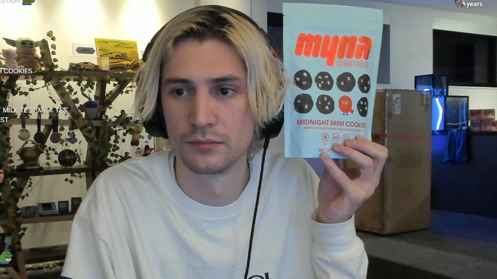 xQc gave an “objective” review of Pokimane’s Midnight Mini Cookies 2023 - networth, wiki, biography
