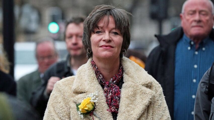 Alison Chabloz: Wiki, Bio, Age, Arrest, Comments, Family, Radio Show 2023 - networth, wiki, biography