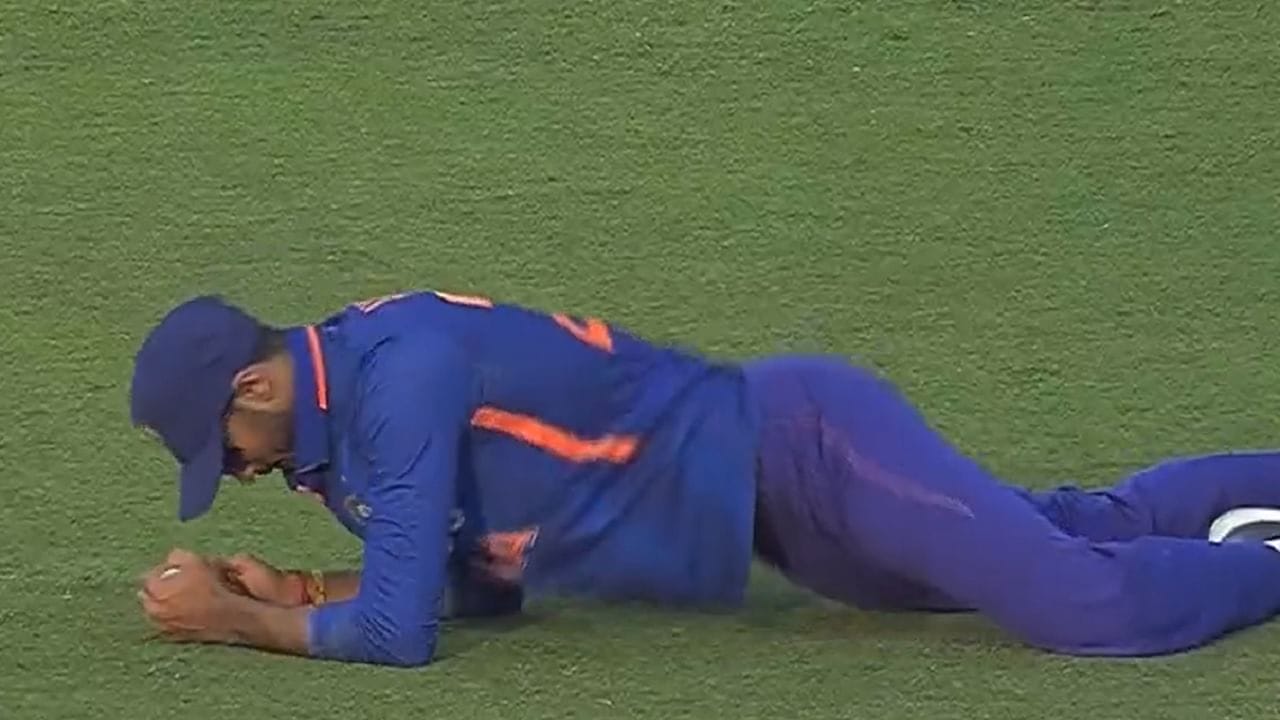 Akshar Patel leaps like a leopard, takes amazing catch, watch video 2023 - networth, wiki, biography