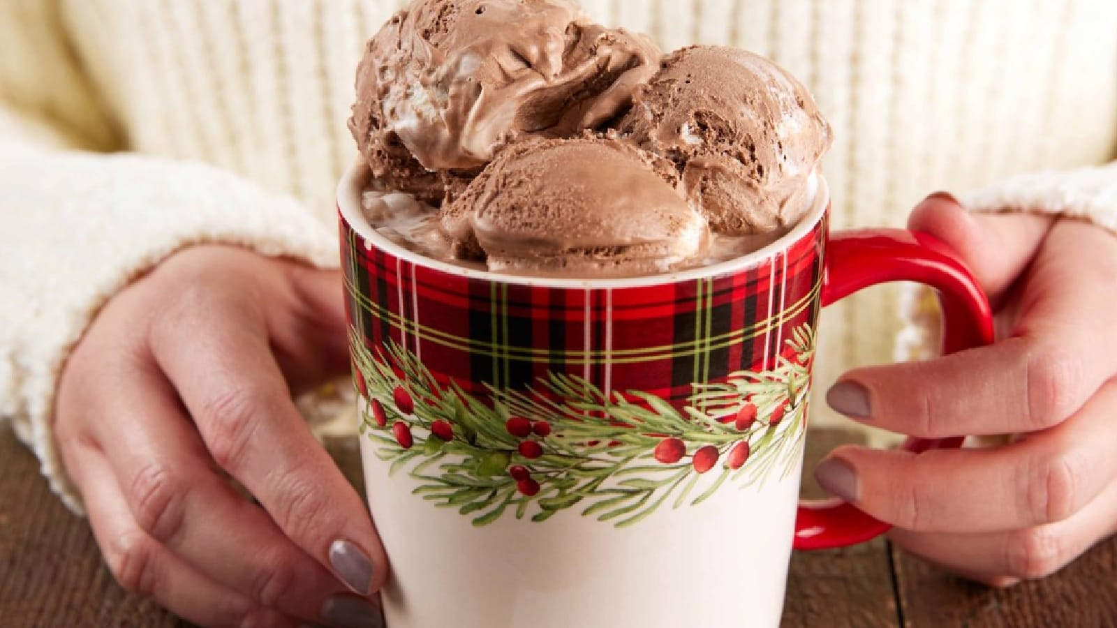 Baskin Robbins’ Christmas Flavored Ice Cream Isn’t As Crazy As The Viral Thanksgiving Flavor