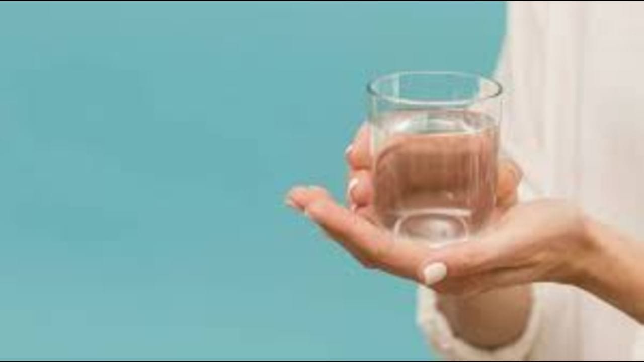 Do you drink less water in winter? Know its disadvantages 2023 - networth, wiki, biography