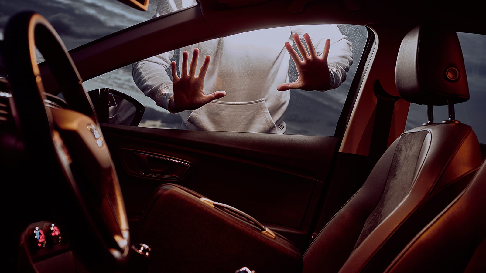 Kick Streamer hijacked in IRL distribution stream 2023 - networth, wiki, biography