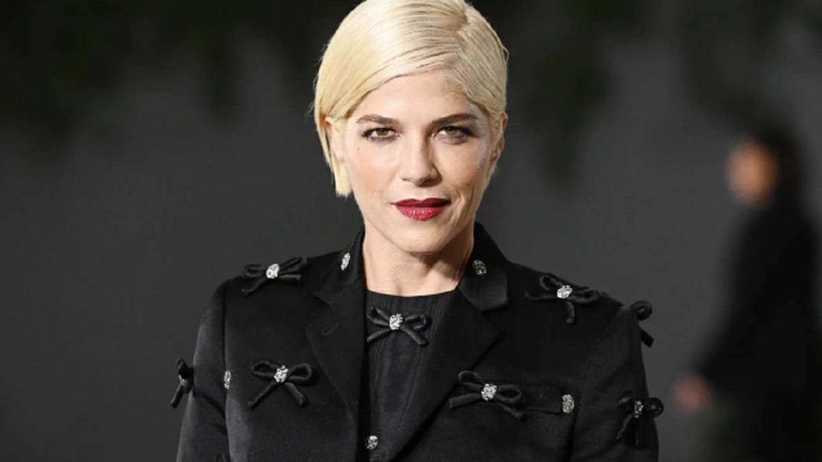 Selma Blair MS Symptoms: Facing Challenges Due To Multiple Sclerosis, Hiding Up. 2023 - networth, wiki, biography