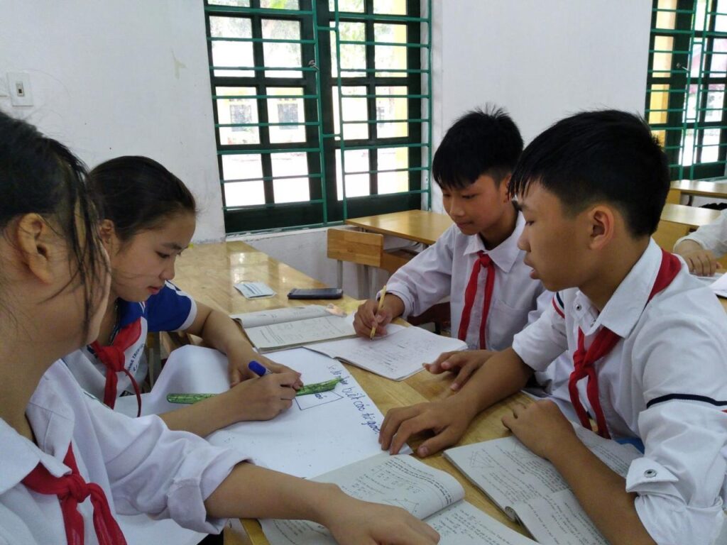 Lớp 8 bao nhiêu tuổi? Lớp 8 là 2k mấy?		 2023 | Khóa học lập trình cho trẻ em | lập trình game | lập trình web | lập trình scratch | lập trình python